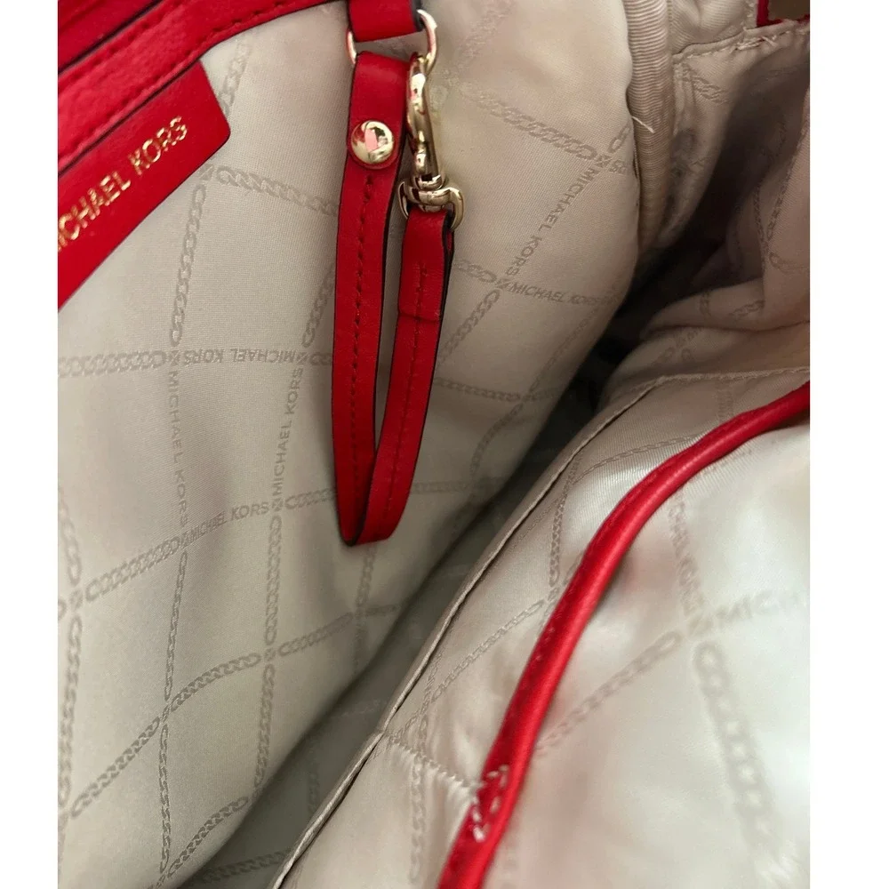 Michael Kors Rhea Medium Zip Quilted Leather Backpack – Bright Red